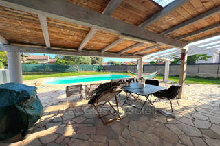  Maison  louer 5 pices 138 m