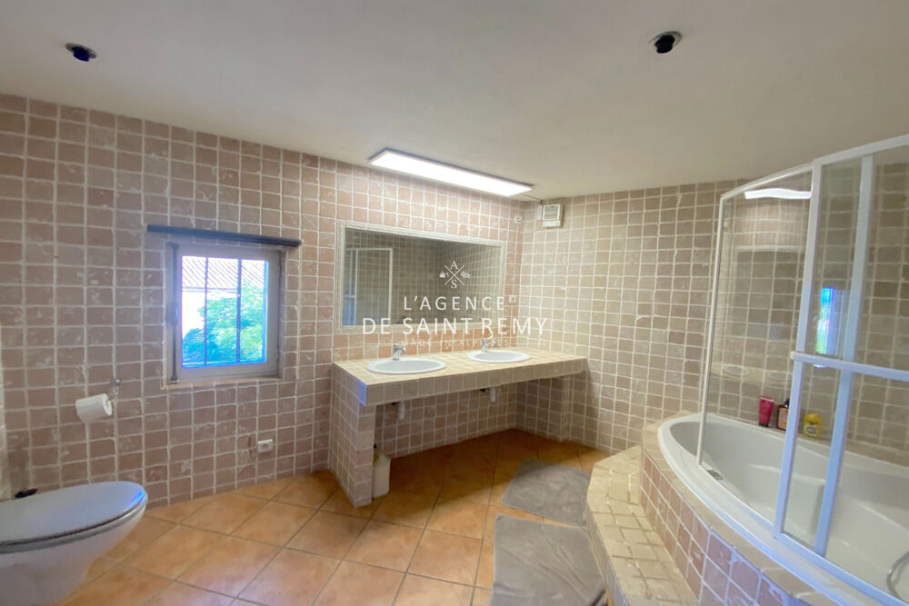 � vendre  Maison Fontvieille (13990)