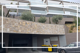  Parking / Garage � vendre 13 m� Grasse