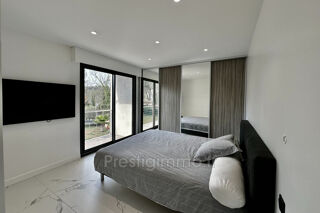  Maison  louer 7 pices 240 m