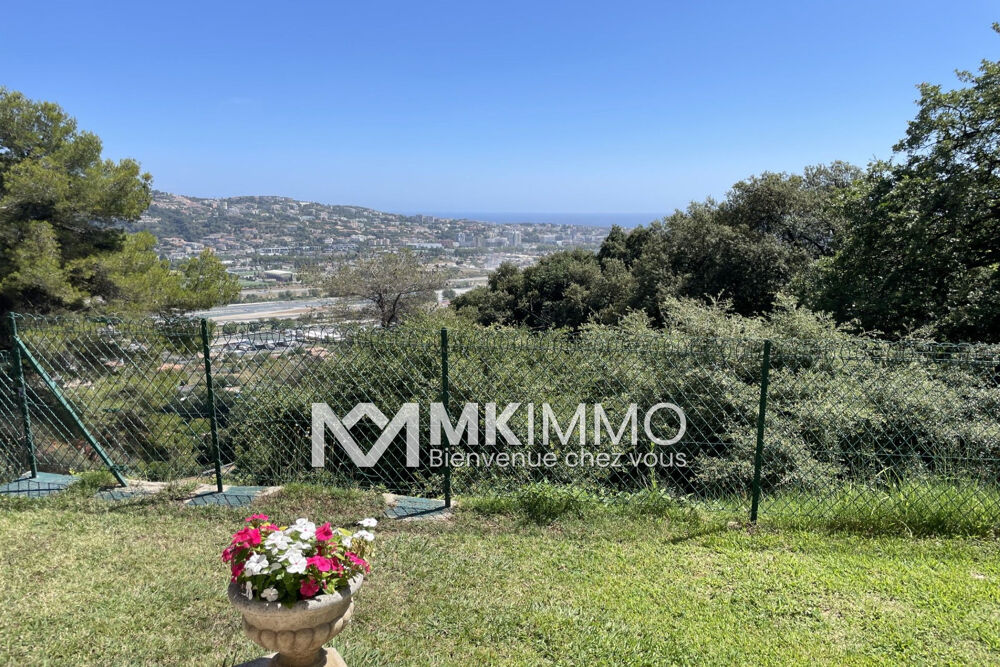 � vendre  Maison Saint-Laurent-du-Var (06700)