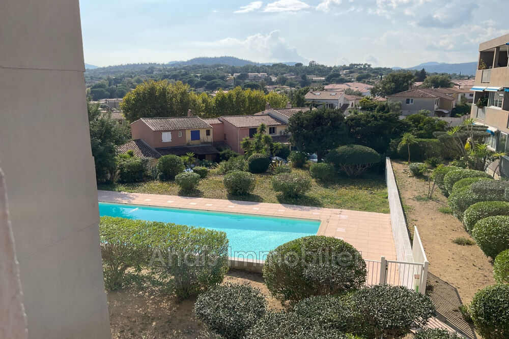 Vente Appartement Vente d'un spacieux appartement de type 2 pi�ces au coeur de Co Cogolin