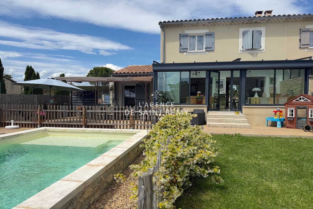 Maison 4 pièces 100 m² · à Mollégès · 100 m² · 462 000 €
