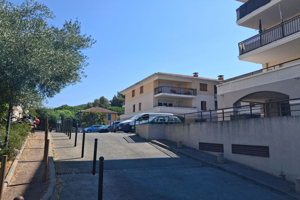 Vente Parking/Garage GARAGE 13 M² : VILLA  ADRIENNE Pégomas