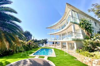  Maison  vendre 6 pices 320 m