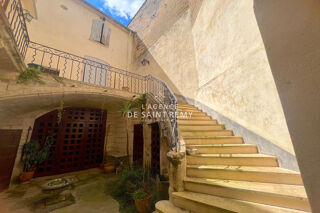  Maison  vendre 15 + pices 535 m