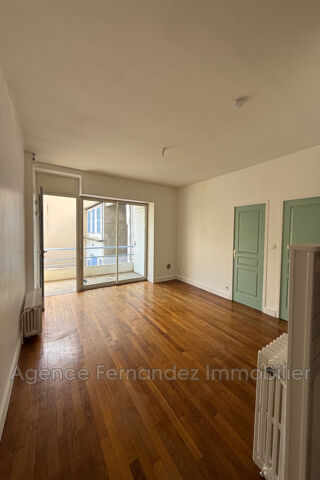  Appartement à louer 3 pièces 53 m²