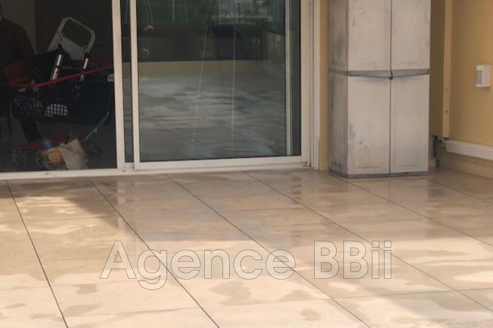  vendre  Appartement Saint-Laurent-du-Var (06700)