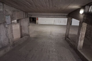  Parking / Garage à vendre 