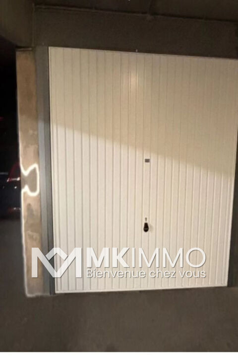  Parking / Garage � louer 