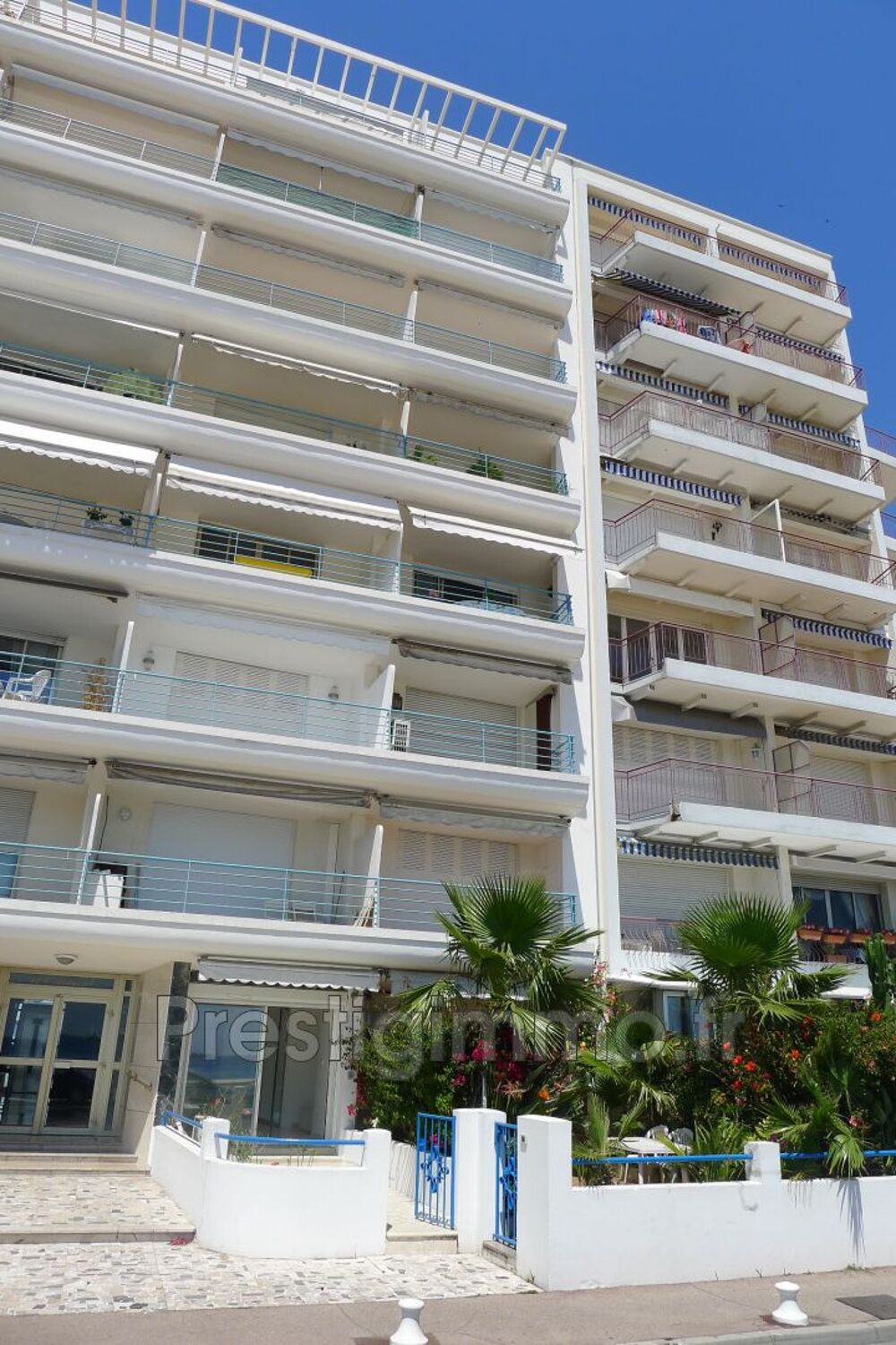 ANTIBES JUAN LES PINS, Front de Mer, studio Meublé luxe 25m²,
