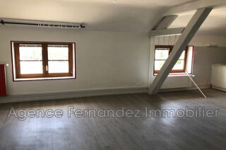  Appartement à louer 3 pièces 71 m²