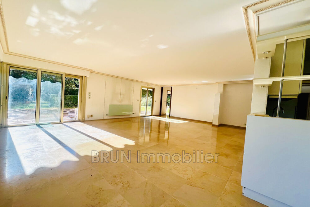 � vendre  Appartement Antibes (06600)