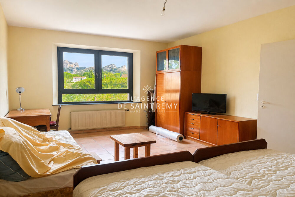 Vente Maison Saint-Rémy-de-Provence ? Élégante propriété à rénover avec vue Saint-rémy-de-provence