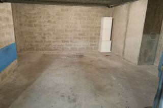  Parking / Garage � vendre 24 m�