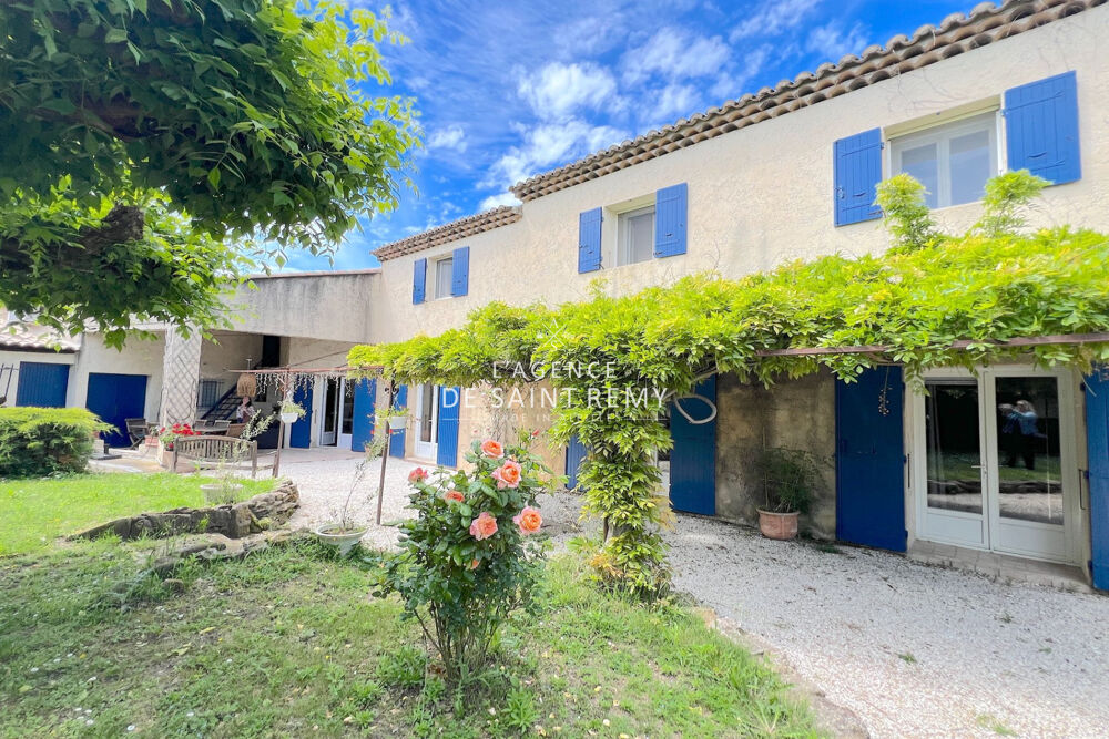 Mas Provençal rénové avec piscine et potentiel exceptionnel à
