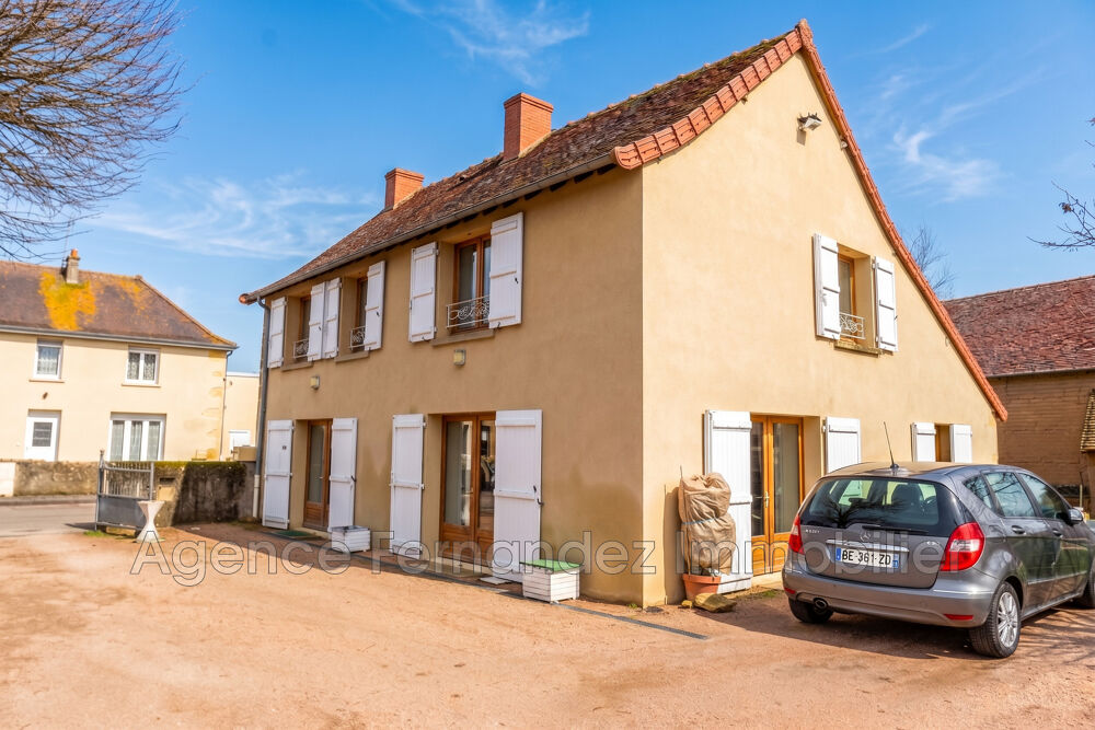 Location Maison Maison de village, 108 m2 habitables. Anzy-le-duc