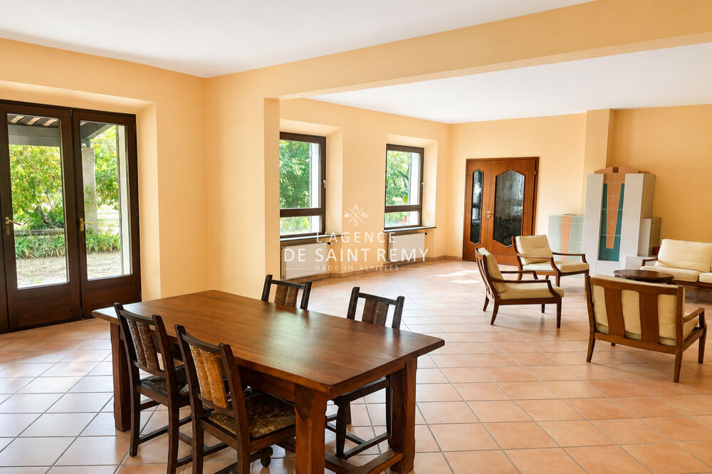 Vente Maison Saint-Rémy-de-Provence ? Élégante propriété à rénover avec vue Saint-rémy-de-provence
