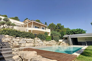  Maison  vendre 7 pices 216 m