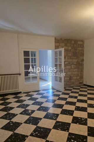 Maison à louer 6 pièces 131 m²
