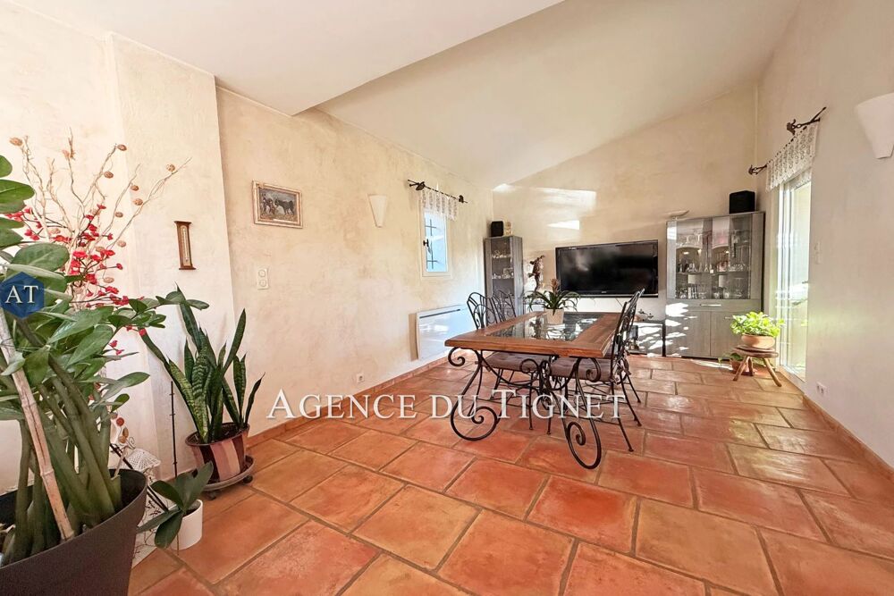 � vendre  Maison Saint-C�zaire-sur-Siagne (06530)