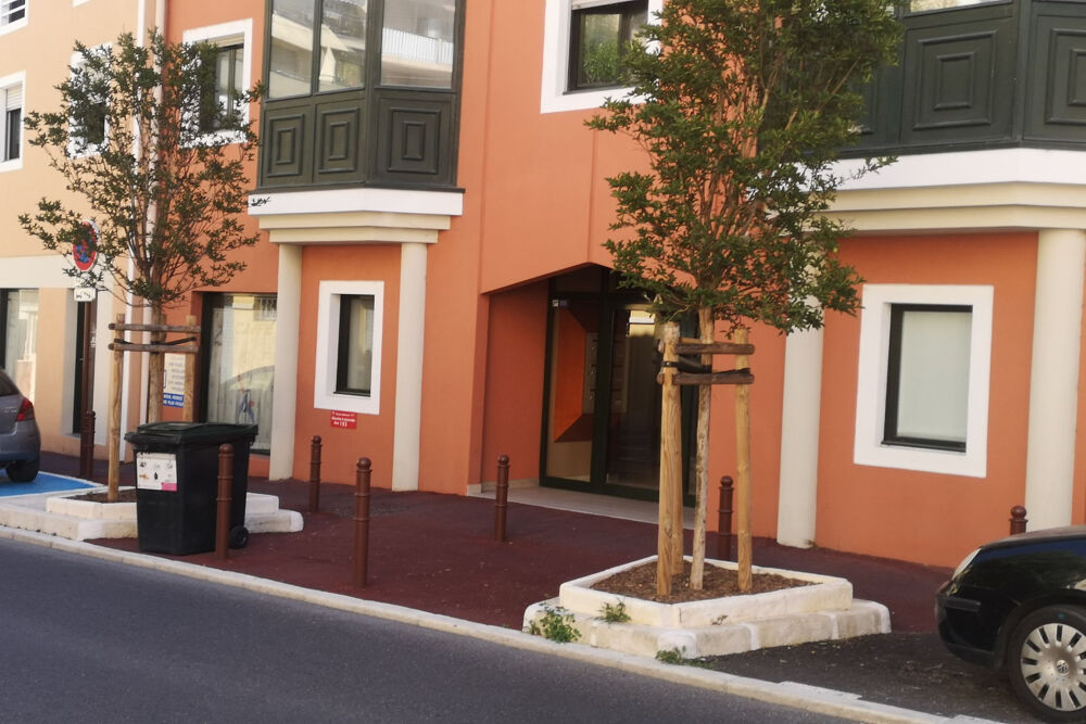 Vente Immeuble LOT 18X BOX STOCKAGE 190 M² : GRASSE Grasse