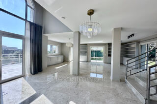  Maison à louer 5 pièces 150 m² Le cannet