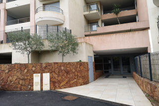  Parking / Garage  vendre 13 m