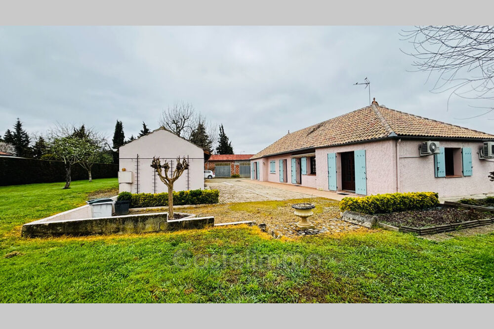 Maison de plain-pied avec grand terrain piscinable, garages e