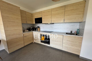  Appartement à louer 3 pièces 60 m²