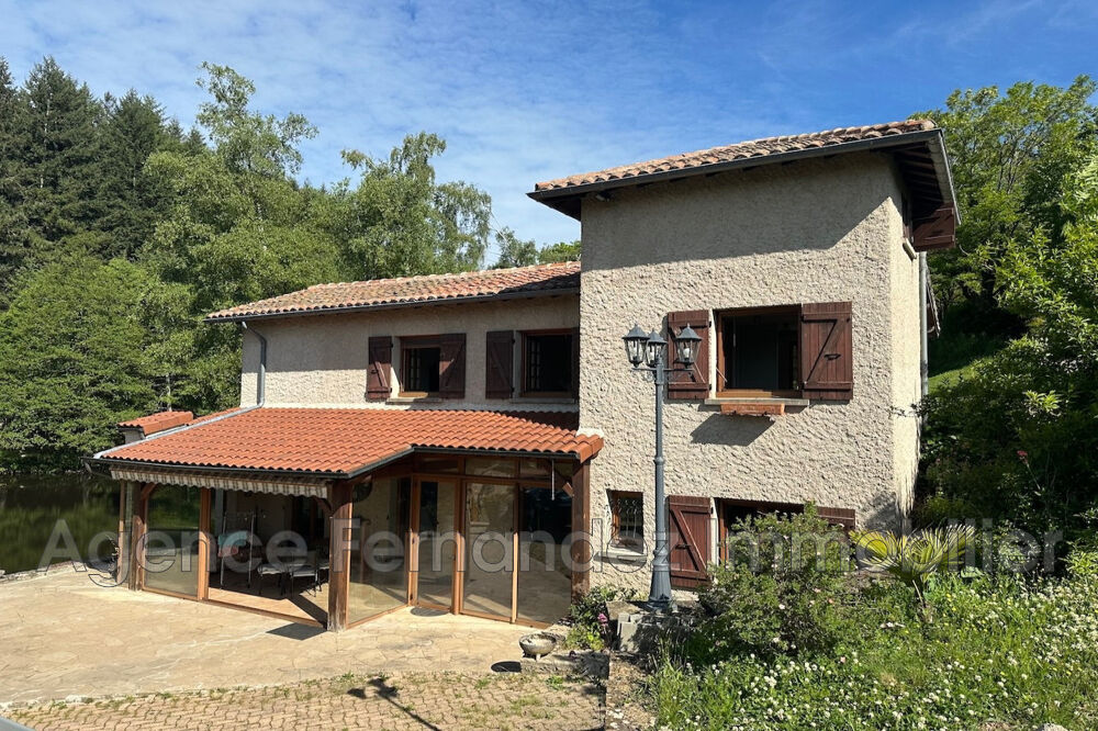 Vente Maison Maison  de 155 m2 hab. belle situation calme avec vue dégagées Matour
