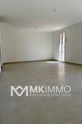  Appartement à louer 5 pièces 118 m²