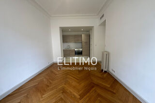  Appartement à louer 3 pièces 55 m²