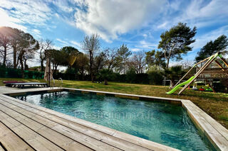  Maison  louer 7 pices 240 m