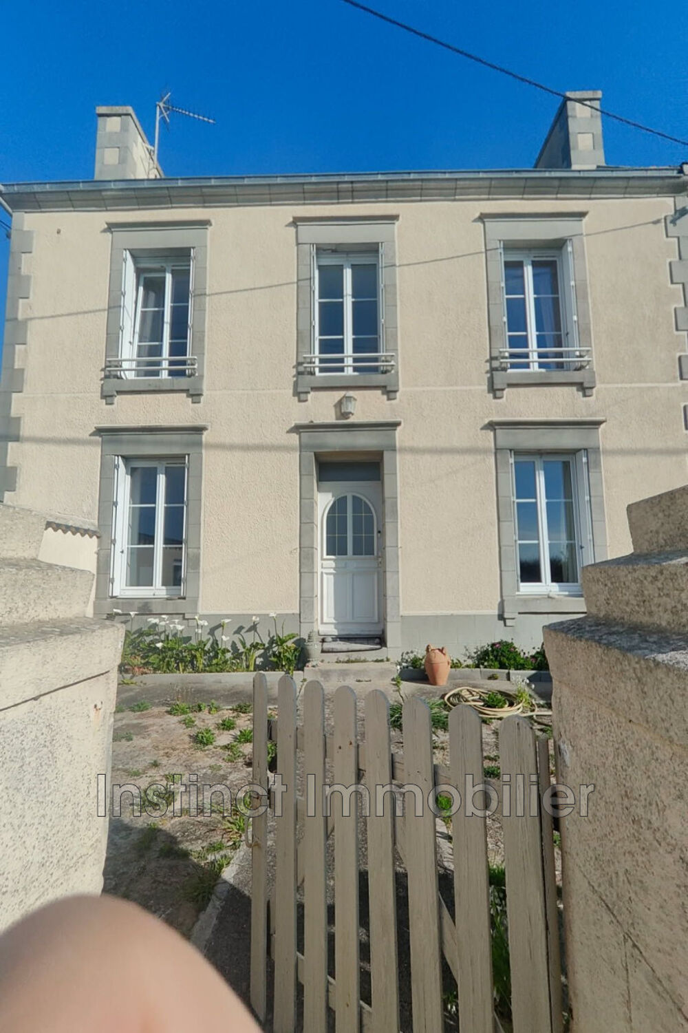 Exclusivité investisseur : maison avec locataire en place, sec