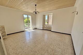  Appartement à louer 4 pièces 82 m²