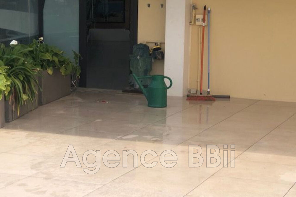  vendre  Appartement Saint-Laurent-du-Var (06700)