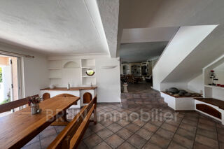  Maison  vendre 7 pices 280 m