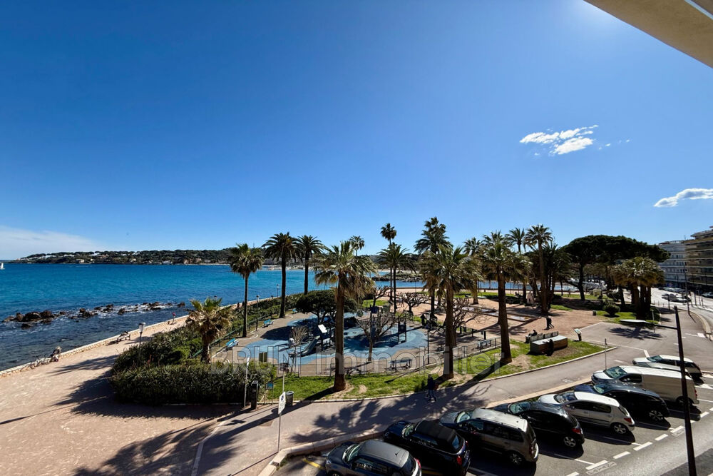� vendre  Appartement Antibes (06600)