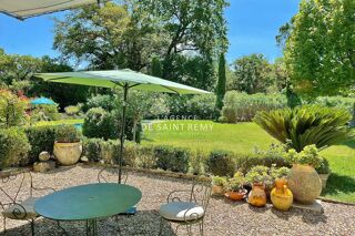  Maison  vendre 9 pices 310 m