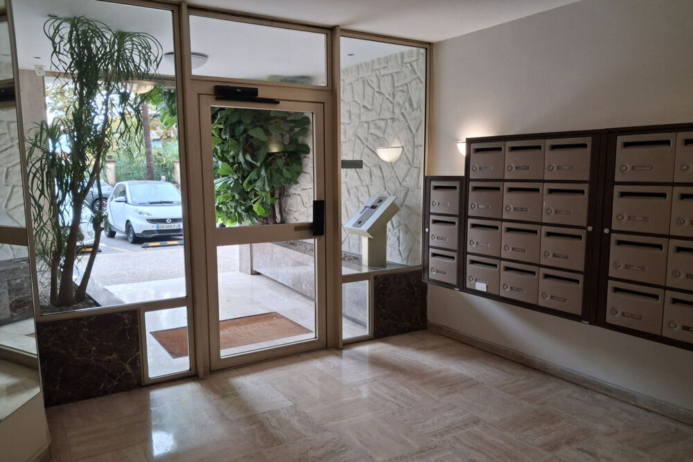 Vente Parking/Garage GARAGE 12 M² : CANNET MAIRIE Le cannet