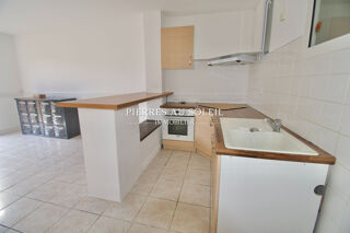  Appartement à louer 3 pièces 50 m²