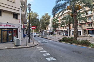 Vente Parking/Garage GARAGE 16 M² : BAS CARNOT Cannes