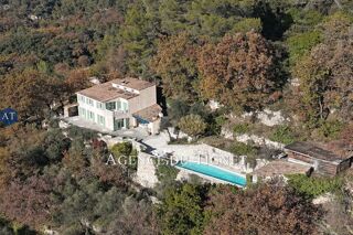  Maison � vendre 6 pi�ces 217 m�