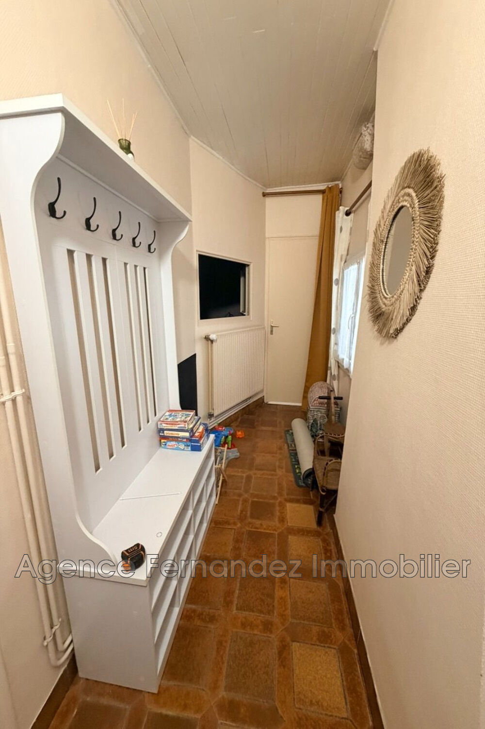 Location Appartement Appartement meublé de type 2. 2eme étage plus garage. Marcigny