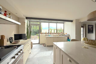  Maison � vendre 5 pi�ces 220 m�