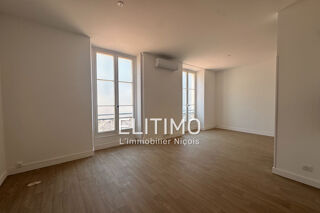  Appartement à louer 2 pièces 43 m²