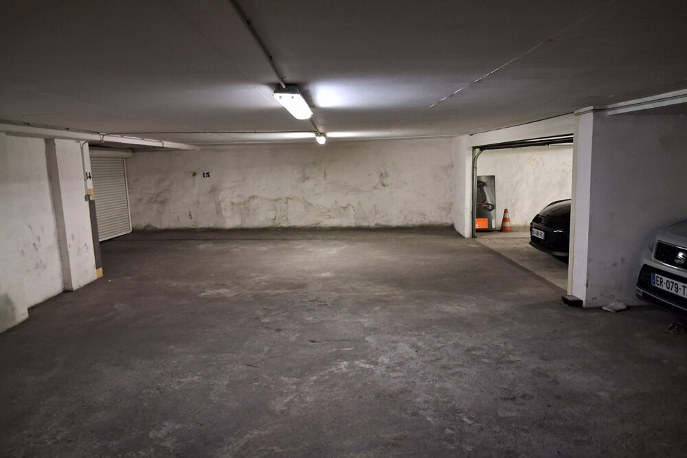 Vente Parking/Garage DOUBLE GARAGE 26 M² : CARRE D'OR Cannes