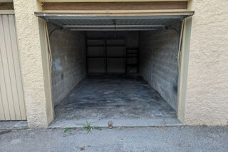  Parking / Garage  vendre 17 m