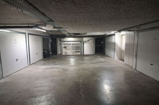  Parking / Garage � vendre 12 m�